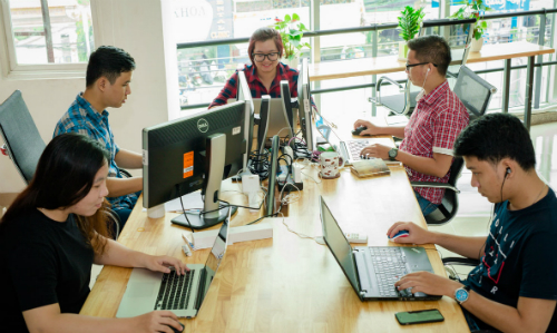 qua-nua-cac-startup-viet-dang-muon-tuyen-them-nguoi