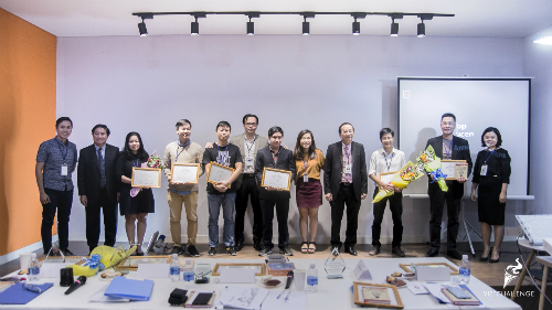 Các đội vào chung kết quốc gia VietChallenge 2018. 