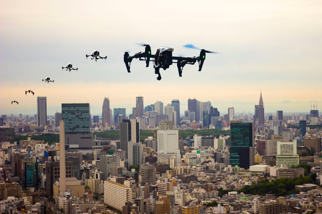 Máy bay không người lái có thể tích hợp nhiều tính năng. Ảnh: Tech in Asia.