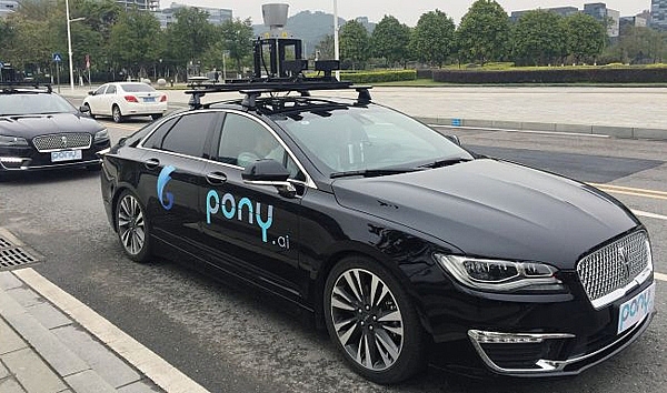 khi cac lap trinh vien hang dau tq khoi nghiep nganh taxi robot