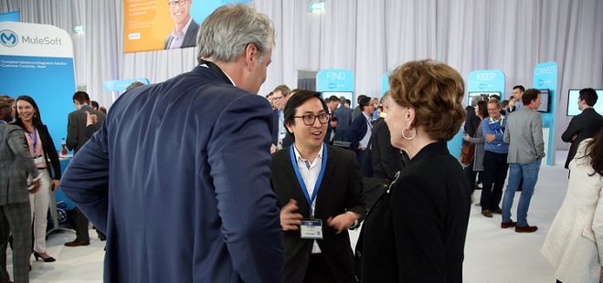 Trong bài toán hợp tác, startup nhận được tài chính, nguồn lực còn các tập đoàn hưởng lợi từ công nghệ hiện đại, quy trình chăm sóc khách hàng mới của các công ty khởi nghiệp. Ảnh: Internet