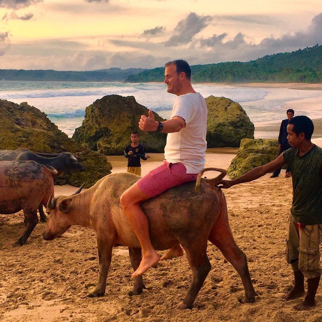 Cố gắng xoay xở để giữ việc nhưng nhận ra ai rồi cũng có thể thay thế, chàng trai từ bỏ kiếp làm thuê để đi du lịch và nhận cái kết không ngờ - Ảnh 6. Cố gắng xoay xở để giữ việc nhưng nhận ra ai rồi cũng có thể thay thế, chàng trai từ bỏ kiếp làm thuê để đi du lịch và nhận cái kết không ngờ - Ảnh 6.