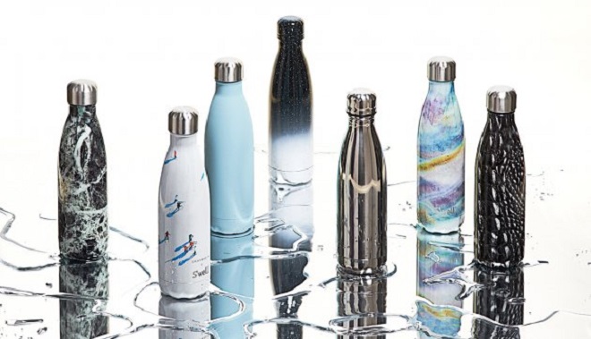 Bộ sưu tập bình đựng nước được hãng tung ra hai lần một năm.