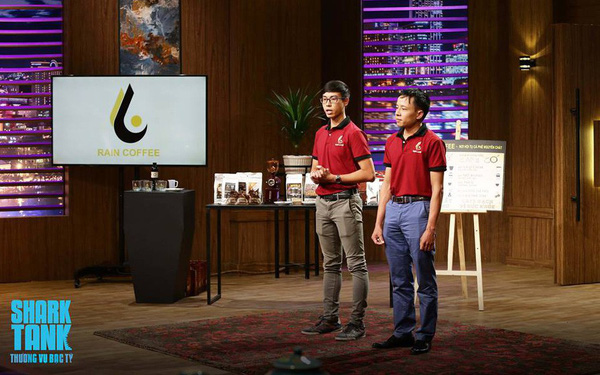 D&#249; bị cả 5 “c&#225; mập” từ chối sau Shark Tank m&#249;a 1, startup n&#224;y vẫn ph&#225;t triển mạnh mẽ: Số lượng qu&#225;n tăng gấp rưỡi, doanh thu tăng 20%