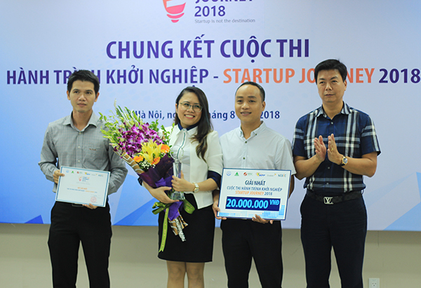 LOGLAG đạt giải nhất Hành trình khởi nghiệp - Startup Journey 2018. Ảnh: Hà Trương
