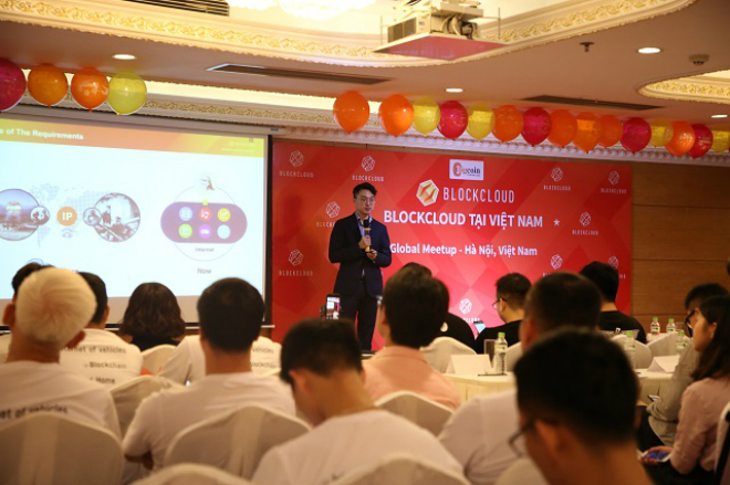 CEO Blockcloud - ông Zhongxing Ming giới thiệu về dự án.