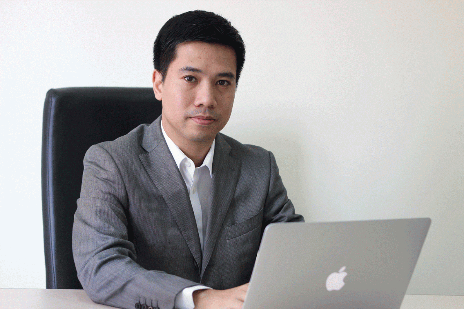 Phan Hồng Minh, CEO của ứng dụng JupViec, kết nối người giúp việc và khách hàng. 