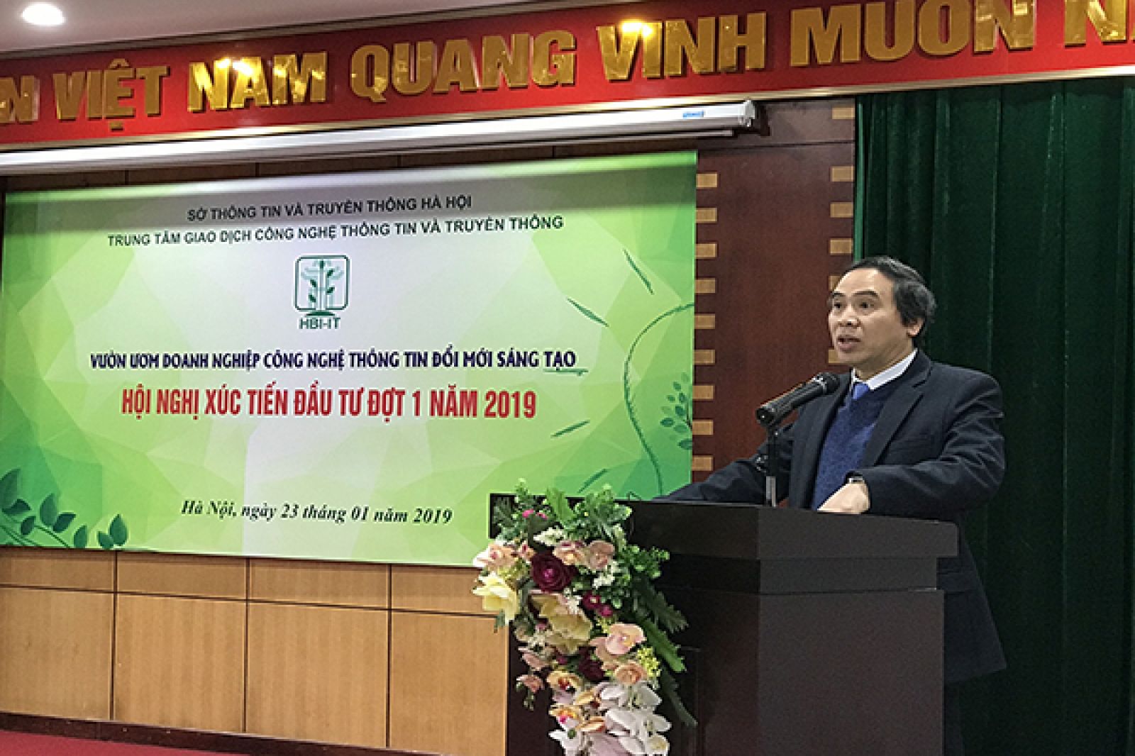  Ông Phạm Tấn Cương, Trưởng Ban quản lý Vườn ươm phát biểu tại Hội nghị