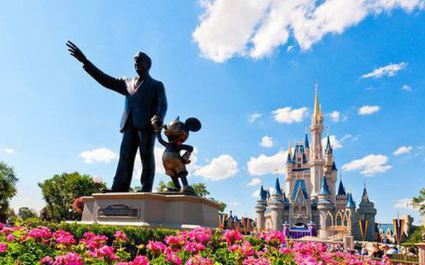 Chuyện chưa kể về nh&#224; s&#225;ng lập Walt Disney: C&#244;ng ty khởi nghiệp đầu ti&#234;n thất bại, v&#244; gia cư, 300 lần bị ng&#226;n h&#224;ng từ chối trước khi tạo ra h&#227;ng phim tỷ USD