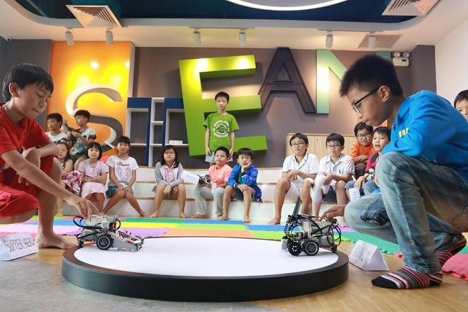 Trại hè công nghệ là một trong những hoạt động thú vị được nhiều em học sinh yêu thích tại TEKY.