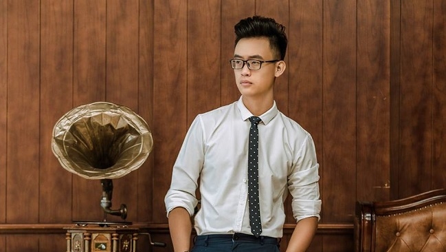 Doanh nhân Việt lập công ty ở Mỹ bán giày dép