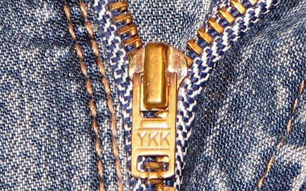 Câu chuyện thần kỳ về YKK - Trùm khóa kéo thống trị 50% thị phần thế giới, gây dựng bởi người học việc trẻ tài năng thừa hưởng một công ty phá sản