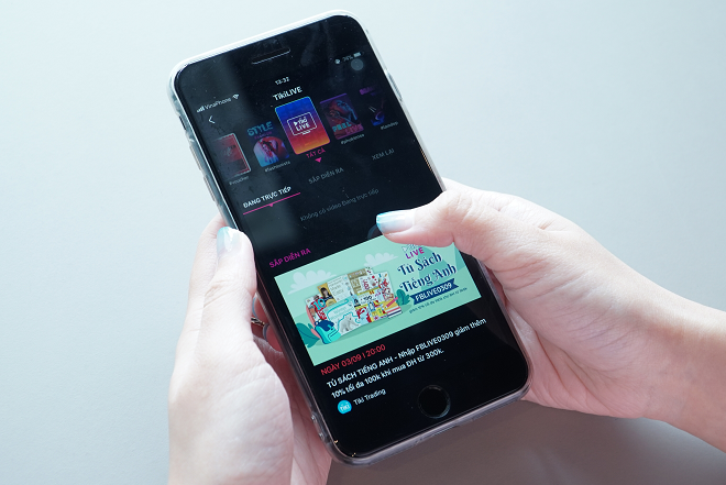 Giao diện ứng dụng livestream TikiLIVE.