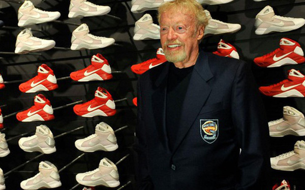 Từ th&#224;nh c&#244;ng của &quot;đế chế&quot; gi&#224;y thể thao Nike, đ&#226;y l&#224; 4 b&#224;i học m&#224; &#244;ng chủ Phil Knight muốn gửi gắm đến c&#225;c doanh nh&#226;n trẻ