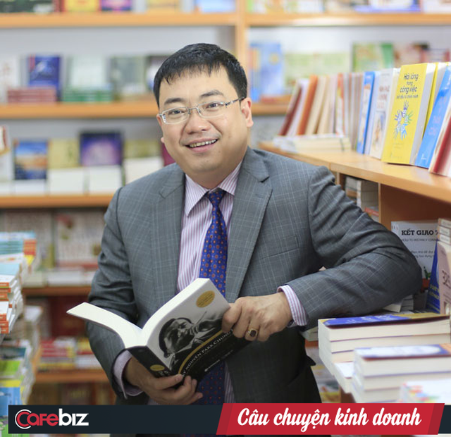 CEO Alpha Books kể về thuở hàn vi: Bỏ công việc vạn người mê ở Petrolimex đi khởi nghiệp, 7 cổ đông sáng lập rời đi vẫn quyết một mình theo đuổi lý tưởng riêng - Ảnh 2.