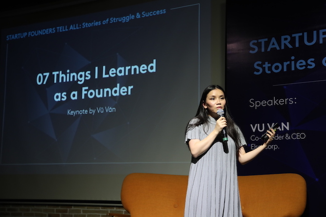 Chị Hồng Vũ chia sẻ tại sự kiện dành cho các startup founders