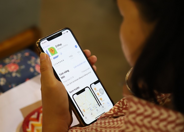 Ứng dụng bản đồ chia sẻ thông tin địa điểm cho người khuyết tật