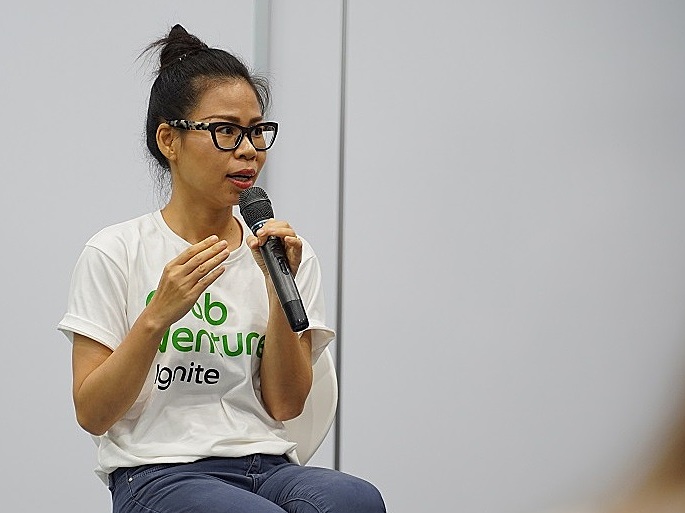 Bà Nguyễn Thái Hải Vân - Giám đốc điều hành Grab Việt Nam chia sẻ cùng các startup Việt trong khuôn khổ hoạt động bootcamp của Grab Ventures Ignite.