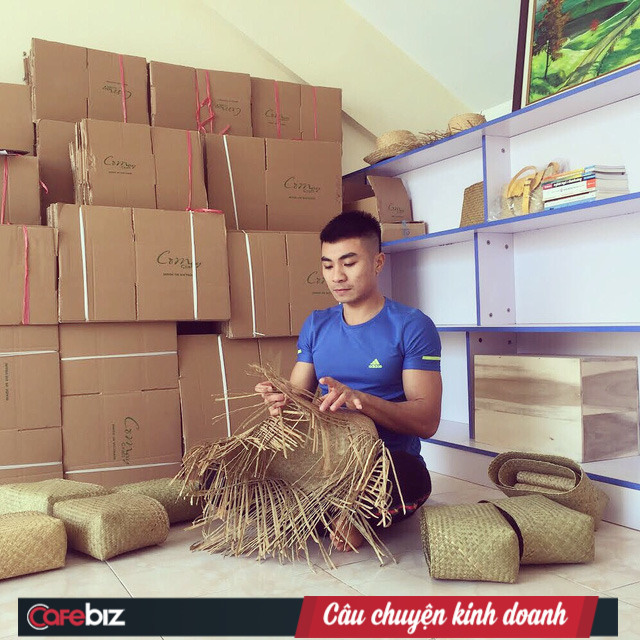 Trăn trở dòng thơ Tony Buổi sáng, chàng trai bỏ phố về quê lập nghiệp: Làm túi mây cao cấp bán trên Amazon, quyết ở lại tạo việc làm cho quê hương - Ảnh 1. Trăn trở dòng thơ Tony Buổi sáng, chàng trai bỏ phố về quê lập nghiệp: Làm túi mây cao cấp bán trên Amazon, quyết ở lại tạo việc làm cho quê hương - Ảnh 1.