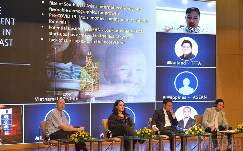 Các chuyên gia chia sẻ tại Diễn đàn Khởi nghiệp ASEAN 2020.