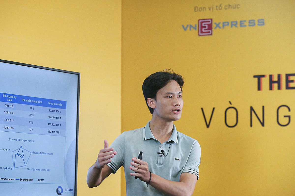Các startup tìm kiếm cơ hội truyền thông cho sản phẩm tại Startup Việt 2020. Ảnh: Cao Tuấn.