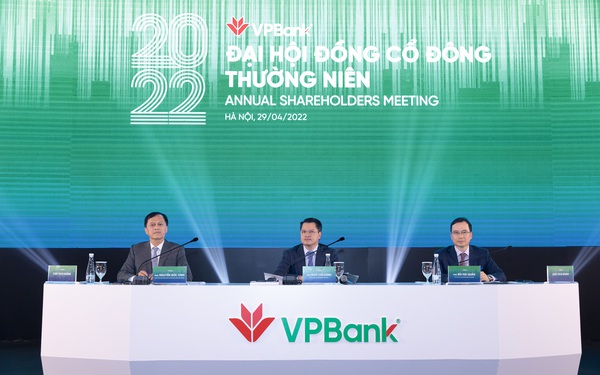 Chúc mừng cổ đông VPBank: Từ năm sau sẽ nhận “mưa” cổ tức tiền mặt lấy từ 30% lợi nhuận sau thuế hàng năm