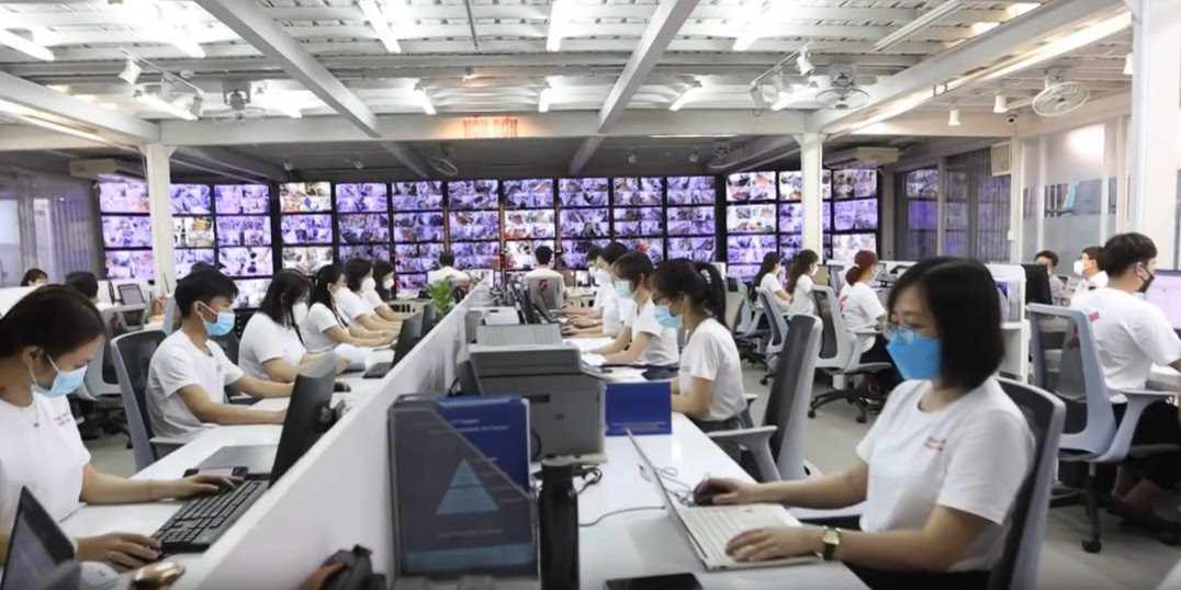 &quot;Đột nhập&quot; bên trong Nón Sơn - “Kingsman Việt Nam”: Phòng điều khiển 56 màn hình camera, giám sát nhất cử nhất động trong công ty - Ảnh 1.