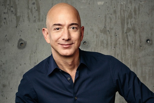 Muốn khởi nghiệp tuổi 30 phải chú ý 3 ĐIỀU: Bí quyết giúp tỷ phú Jeff Bezos, ông &quot;trùm&quot; gia vị Việt, Mark Zuckerberg thành công - Ảnh 1.